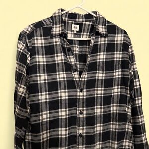 Uniqlo Black and White plaid
